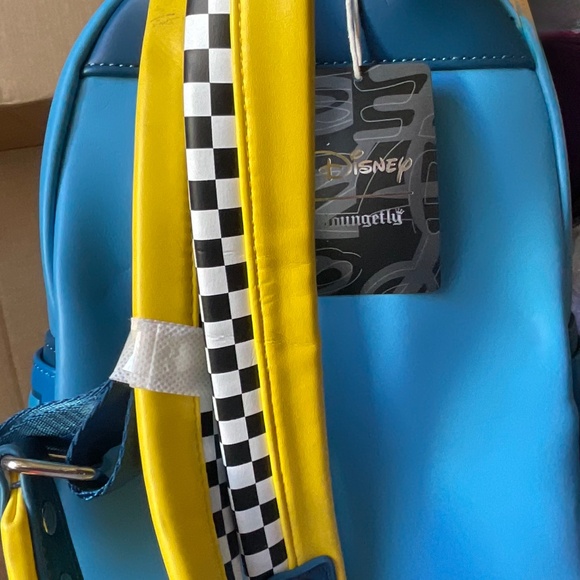 Disneys Oliver and company loungefly - Picture 3 of 3